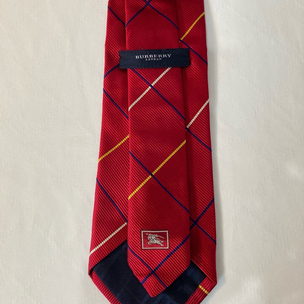 Burberry Tie - Picture 2 of 3